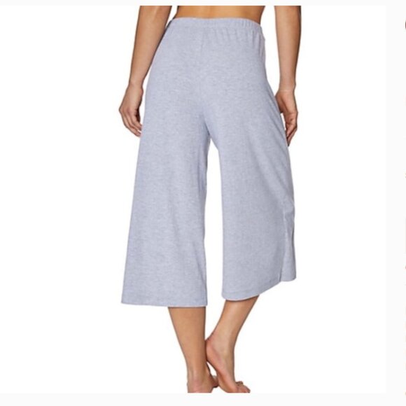 Betsey Johnson | Performance Grey Wide Leg Capri Length Pants |‎ Size XS Women's - Picture 12 of 12